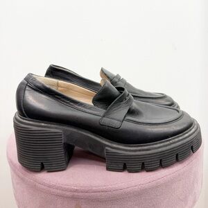 Stuart Weitzman Soho Loafers Black Leather Lugsole Size 5.5